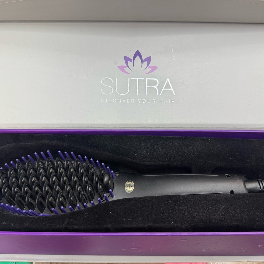 Sutra Black Hair Straightening Brush